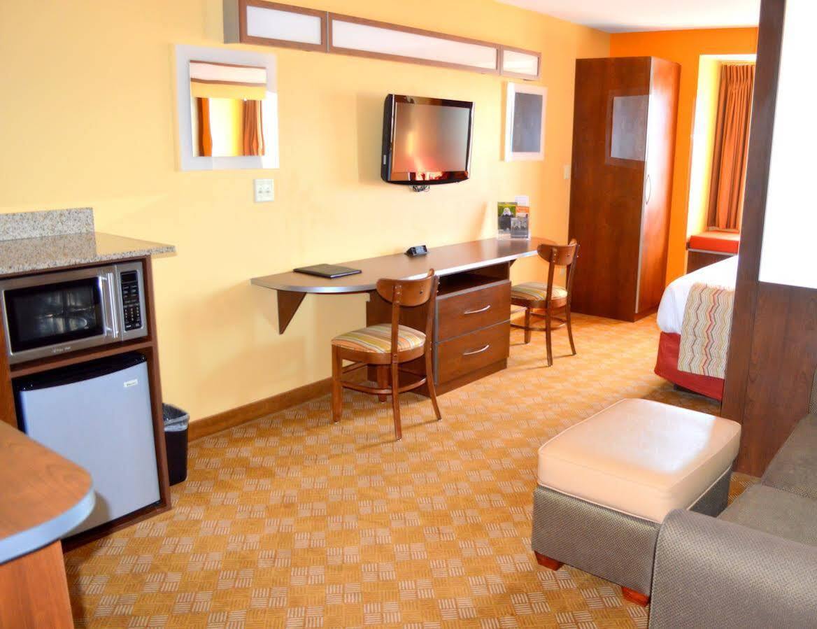 Microtel Inn And Suites By Wyndham Rawlins Extérieur photo