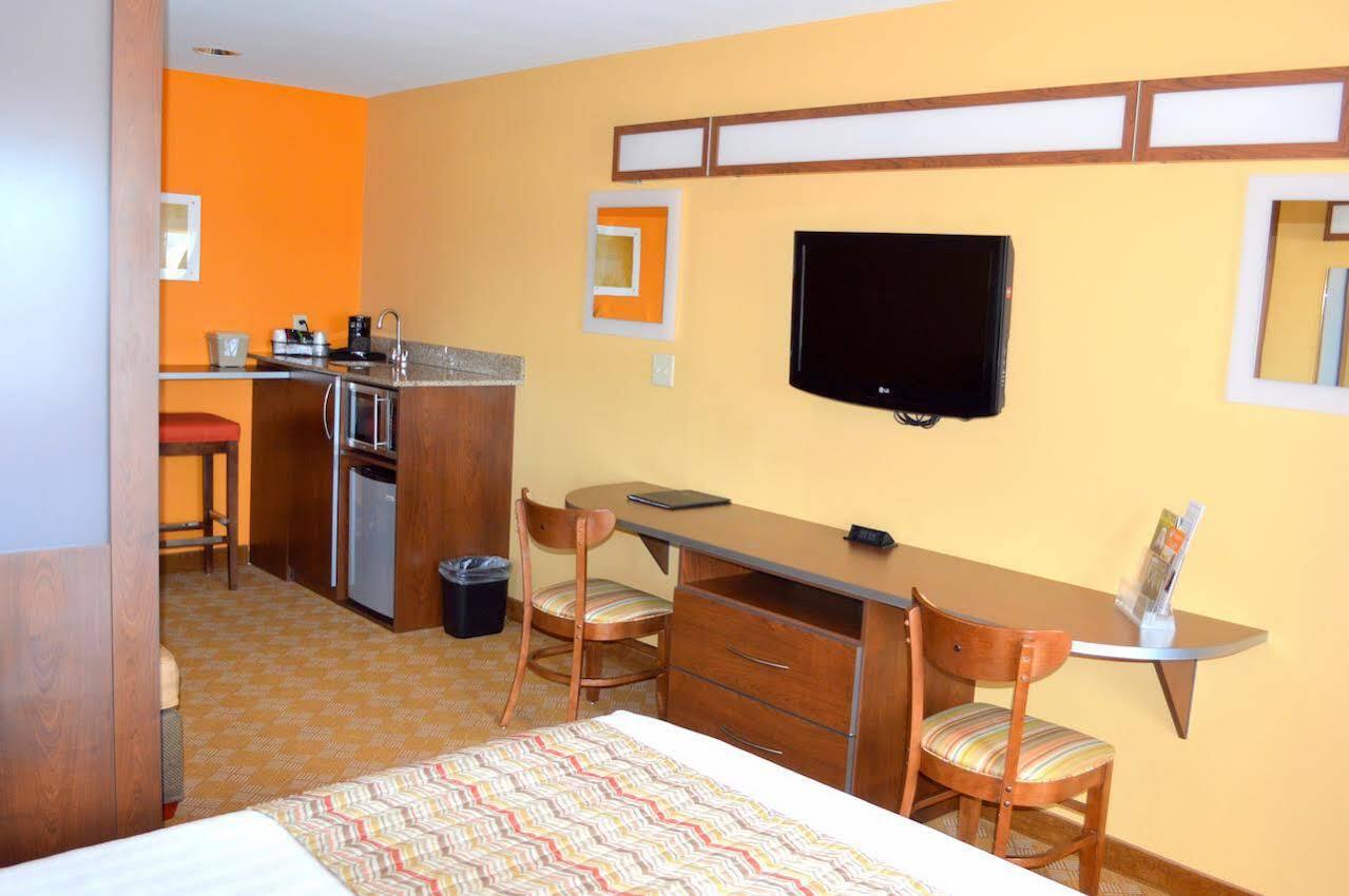 Microtel Inn And Suites By Wyndham Rawlins Extérieur photo